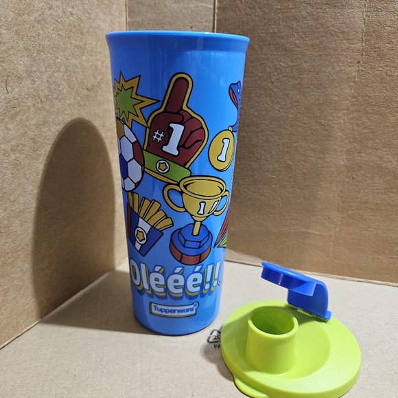 Tupperware Sports Set - Picture 8 of 10